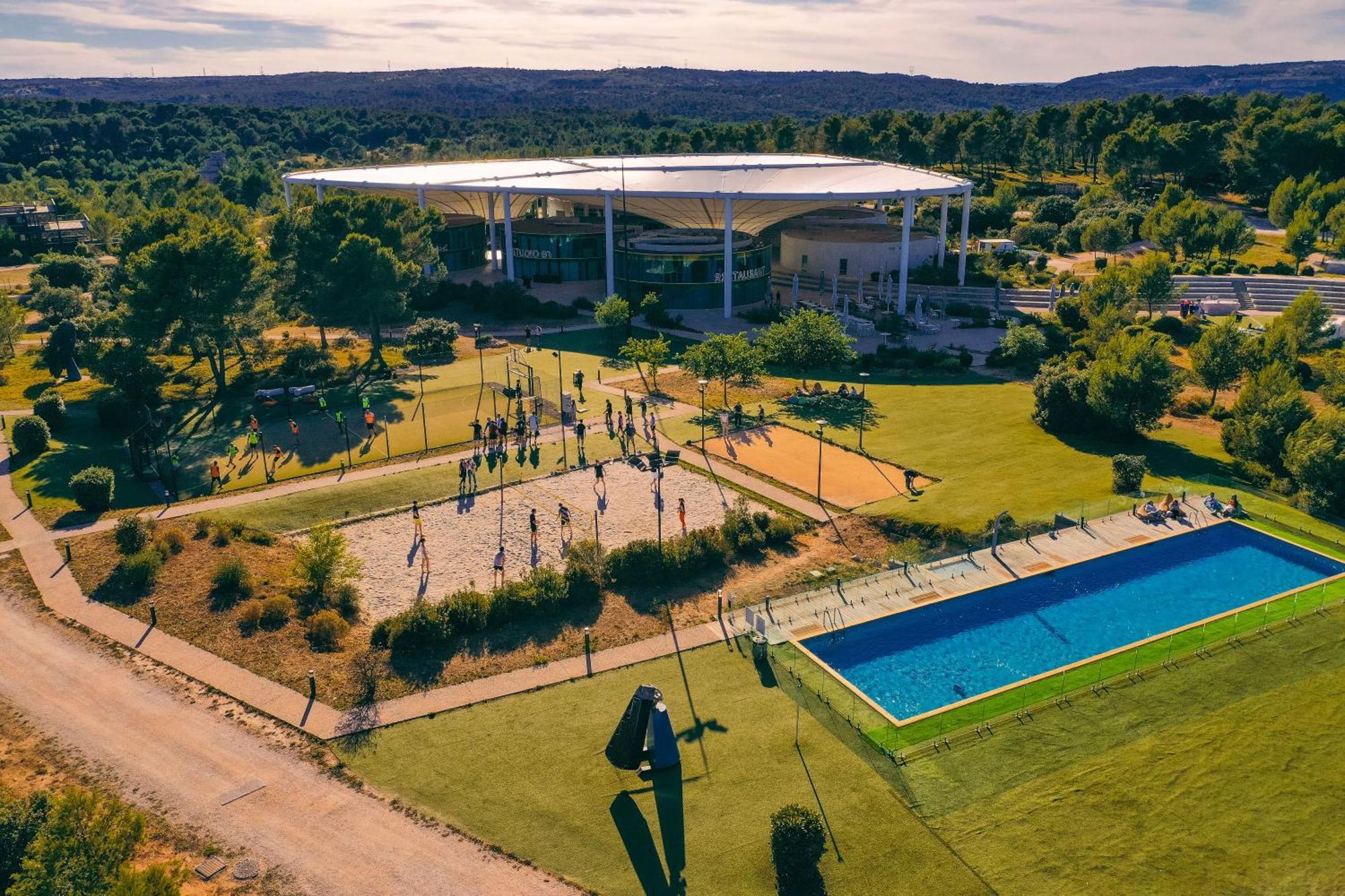 Thecamp Hotel & Lodges - Aix En Provence Aix-en-Provence Exterior foto